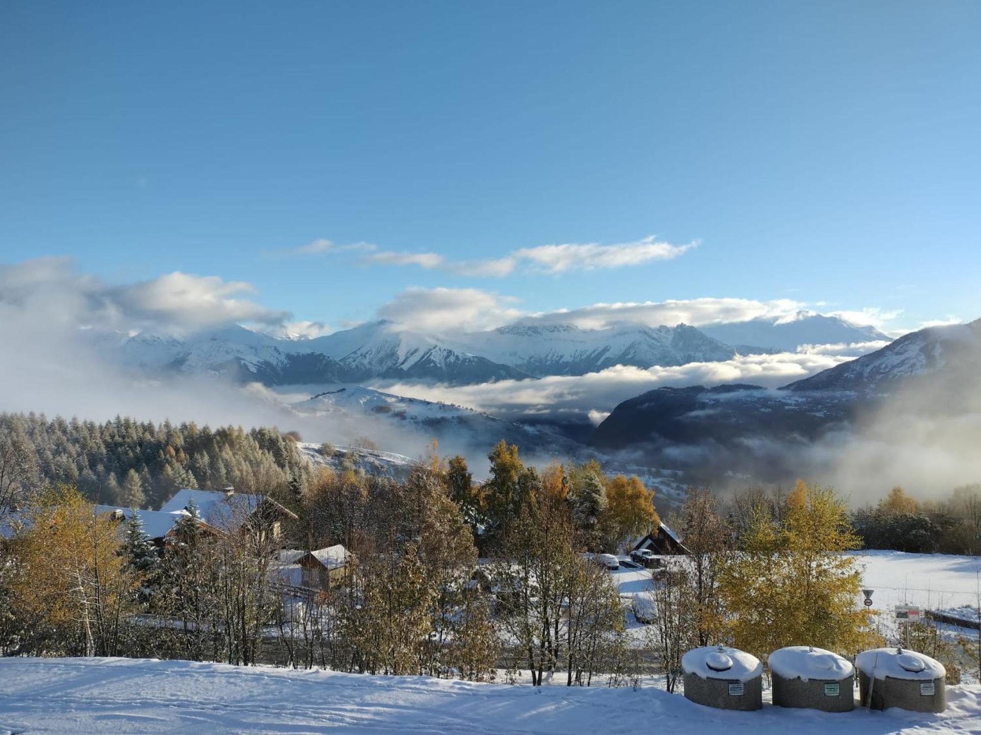 Apt 2 Chambres Calme Vue vallée 500m des pistes Le Corbier Esterno foto